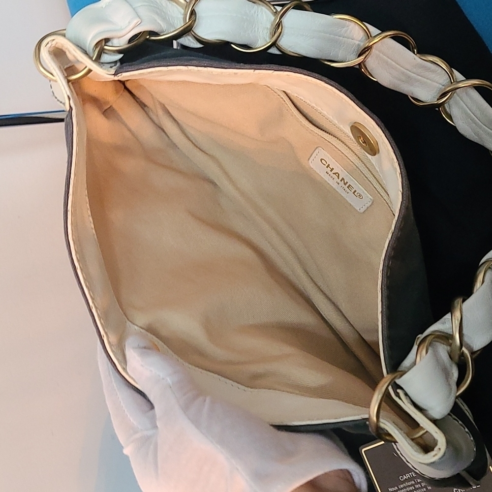 CHANEL CC Vintage Olsen Bag - Picture 12 of 17